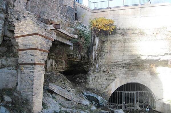 MinnPost's tweet image. Ruins by the Mississippi: Industrial splendors have become aesthetic objects. minnpo.st/1bDyexn #AndyOnTwitter