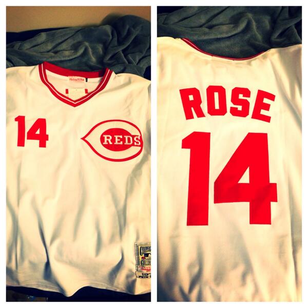 Throwback Pete Rose Jersey! #CooperstownCollection #HitKing #4192