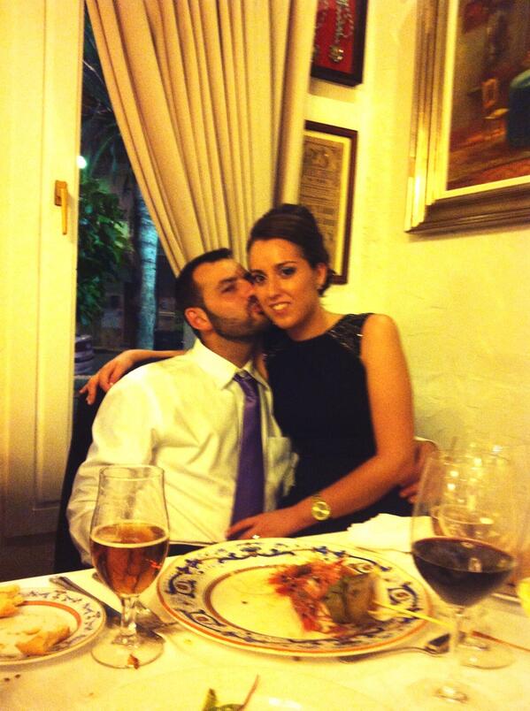 Ppajarero's tweet photo. Como amo a mi pampica @mluisa_antas eres lo mejor q tengo 😘❤ http://t.co/k6I9dzsYXg