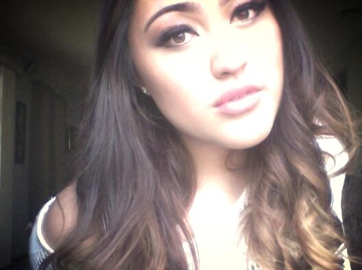 Ms_HeartAttack's tweet image. I haven&apos;t curled my hair for over a year. It never holds a curl lol. #StraightHairProblems