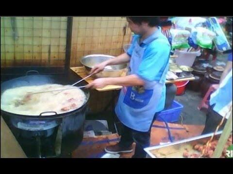 remco_p's tweet photo. 'Gutter Oil' ..... Gadverdamme http://t.co/uLhR9HLVJj via @9GAG http://t.co/qCPewGsDhM