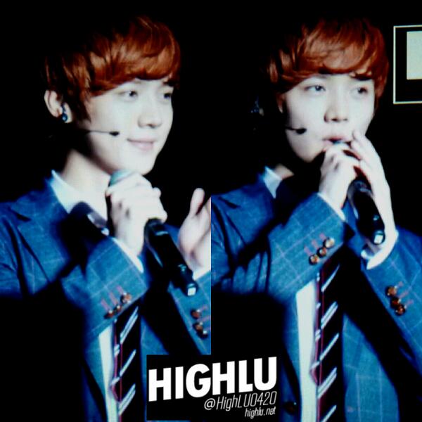 HighLU0420's tweet photo. 131101 글로벌스타러브콘서트 루한이♥ 에인졀 퍽!발!:))))♥ http://t.co/Fa39DmTjBT