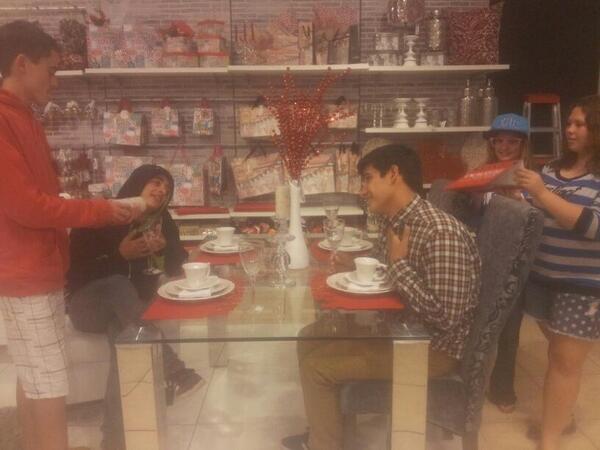 CheShone's tweet photo. @ConnectStWins #GalleriaPhotoHunt http://t.co/bm6ZWaupon