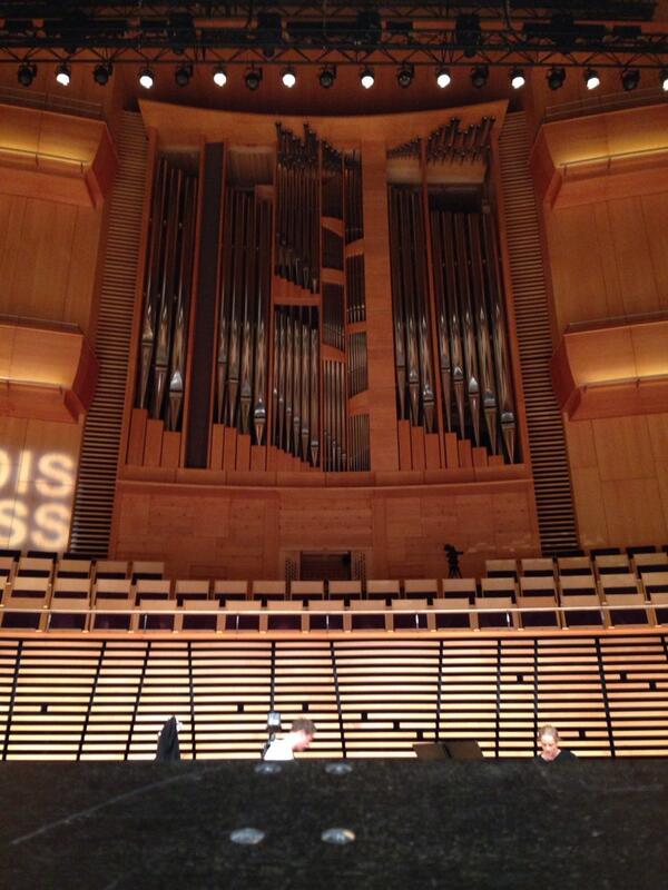 Probably the biggest organ I will get to play with. Conducting "Nåde" with <a href="/OsloBrassBand/">Oslo Brass Band</a> at Siddis Brass.