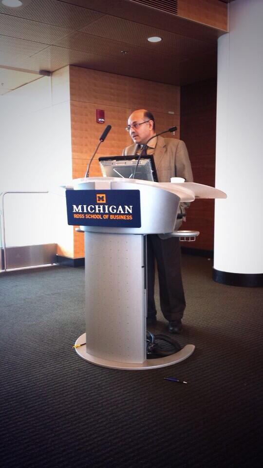 MichiganRossIBC's tweet photo. @MichiganRoss Prof. Ahuja introduces our featured speaker Prof. Tarun Khanna in his remarkably unique style! http://t.co/2Tm8NocfgK