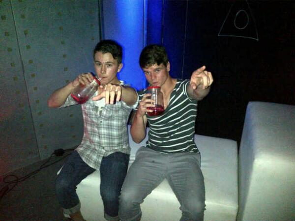 Macvdlinde's tweet photo. @Kid_Sliq what you on about nigga?? http://t.co/wPS81aegKJ