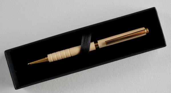 TipperaryPens's tweet photo. *NEW COMBINATIONS*
All Maple Slimline Pen.
Tipperary Pens, the perfect gifts for Christmas!! http://t.co/kyW6QO3UpM