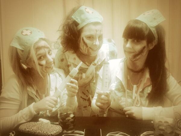 EstefaCD's tweet photo. Amigas bellasss ♡ @CeliaSinMenos @ItziarDeRisas http://t.co/WnjlbVbMre