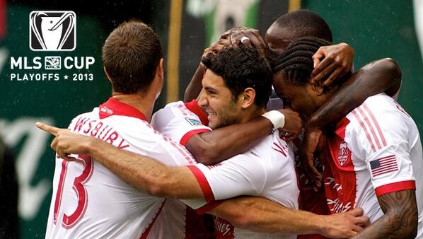 TimbersFC's tweet photo. Plan accordingly: #RoseCityRed #RCTID RT @RichWeber: @TimbersFC What color kits are the Timbers wearing tomorrow? http://t.co/HnQYq6nVj5