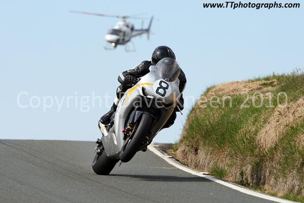 davekneen's tweet image. Don't forget, ITV tonight, Fri, - TT: Closer to the Edge 10.35pm goo.gl/qYlTX @iom_tt @guymartinracing
