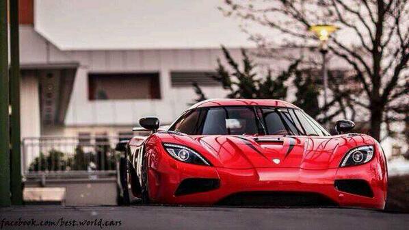 TheseCarsTho's tweet photo. Koenigsegg Agera R http://t.co/NkerwSbK5L