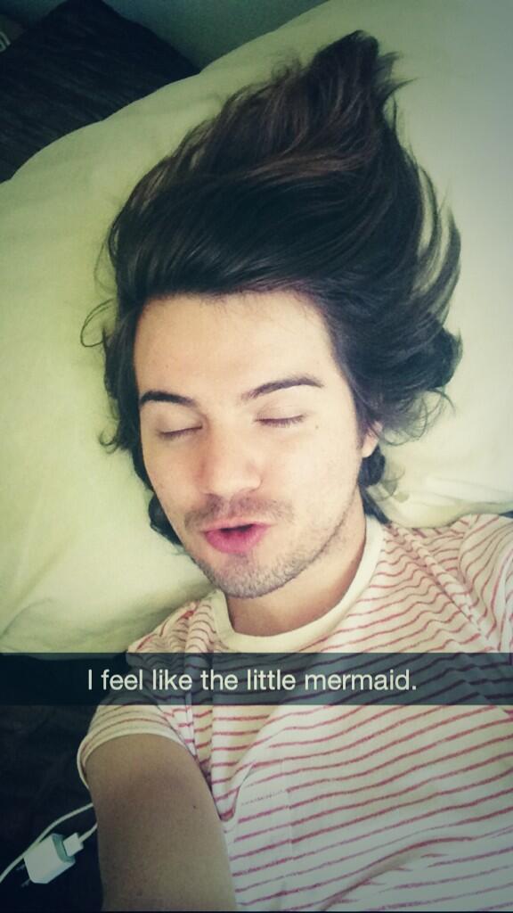 jay_colindres's tweet photo. #LittleMermaid #disney #lol #LosAngeles #me #selfie #cool #gayboys #cuteboys #HollywodBoys #Hollywood #Follow http://t.co/E4SSqFmS3w