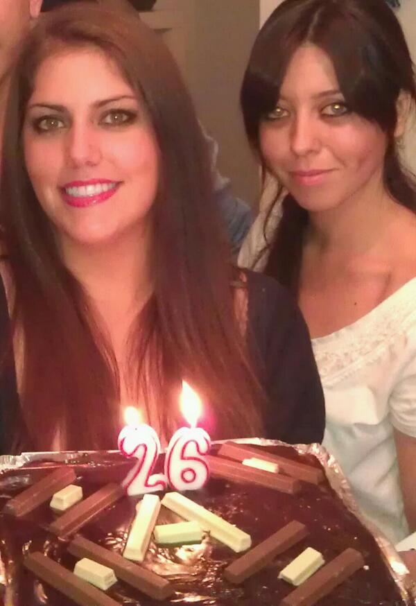 Mariagv88's tweet photo. Siempre a tu lado @anamfercab , Ojalá pueda hacerte todas las tartas de cumpleaños de tu vida! Tq http://t.co/NHExgBd7w8