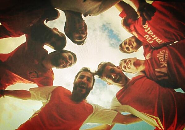 RealCoholicos's tweet photo. Vamos a vivir el momento! @AdrianSerra18 @quimtorner @CharlyNGil @1988Pol @sirpau_ @D_candelinha #Trunks #Champions!! http://t.co/NyGZlthw8D