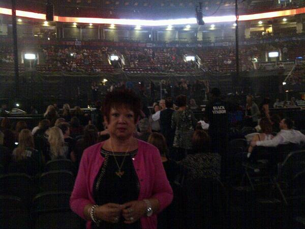 RoseColoured12's tweet photo. #BecauseWeCan #BonJovi #AirCanadaCentre waiting for show to begin. 16th show ACC! http://t.co/nB8IMYOiOG