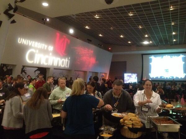 ryangaerke's tweet photo. @UCMainStreet, @PrezOno Awesome time ACUI Conference. Murder Mystery Dinner!!! #acui13uc http://t.co/f57vEg2yDF