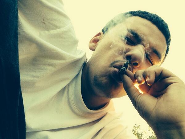 young_nigga408's tweet image. Gettn high on a friday boiiii #2blunts #LOADED