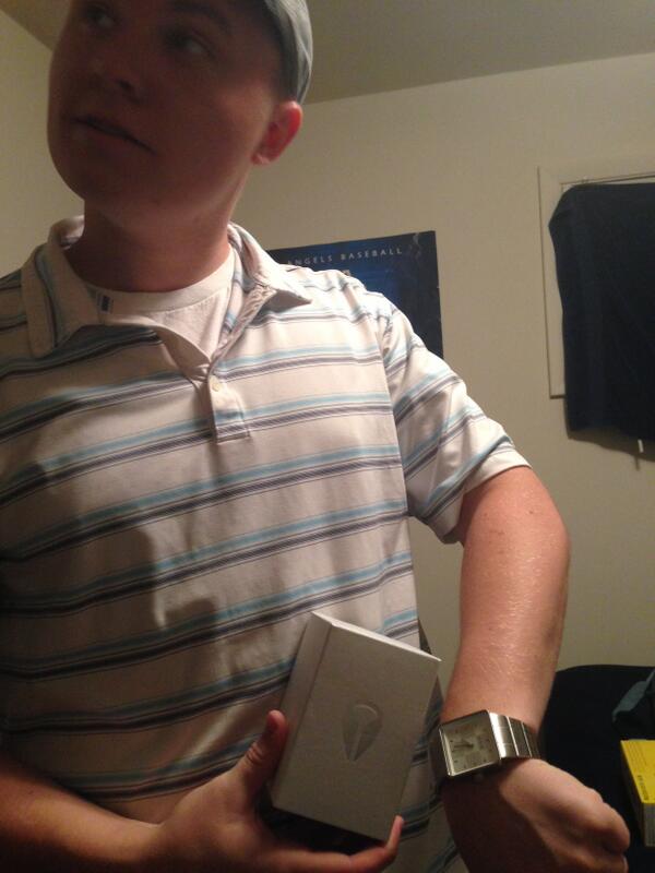 DesireMore_Net's tweet photo. S/O to @Leitzke22 for earning his $200 #Nixon Watch! Paid for and shipped to his doorstep by Desire! #WhatDoYouDesire http://t.co/lphthCZhfP