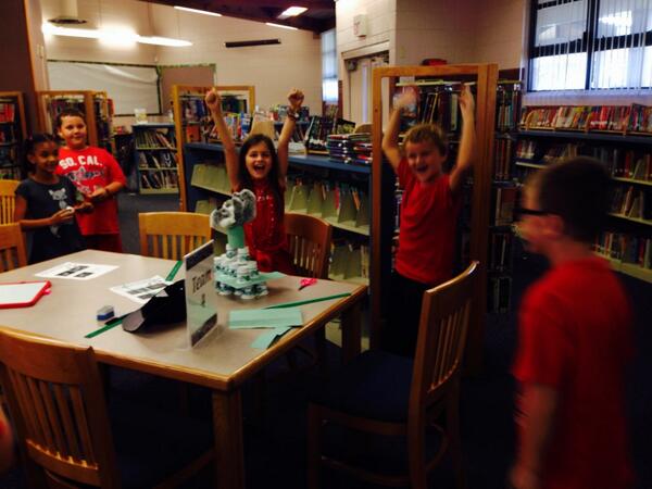 MrsMFerro's tweet photo. Here are some pictures from last week.  Engineers in the making!!! http://t.co/myNLf3vIs2