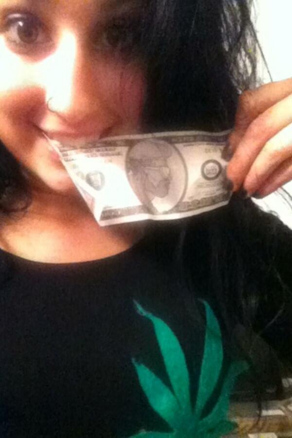 trainwithrach's tweet photo. @MAJORLAZER made it rain $$$$ at #rivalry http://t.co/TaBaxcvgF8
