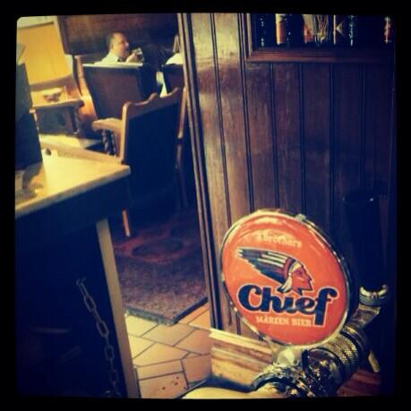 2brotherbrewery's tweet photo. Pouring at the Robert Burns Hotel is the Chief Marzen Lager (for anyone having Oktoberfest withdrawals...) http://t.co/xyImTb729v