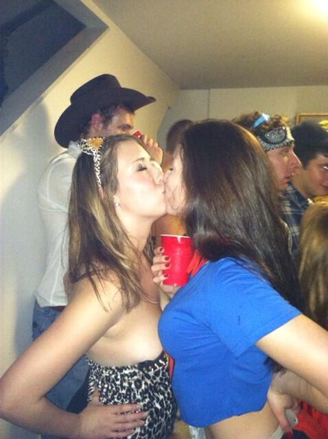 UVMmakeouts tweet picture