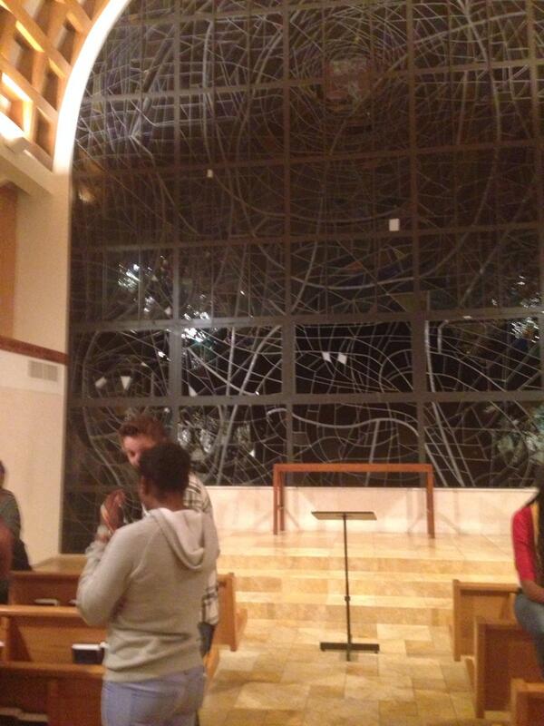AO_UCLA's tweet photo. Amazing time tonight worshipping at Pepperdine #jesusao http://t.co/pXis0w4Xwc