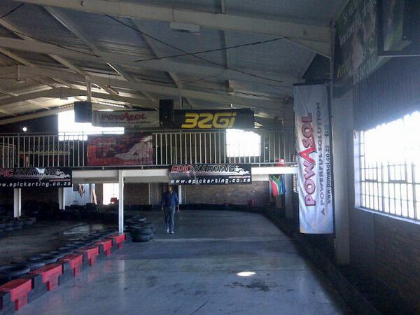 Shaun_VB's tweet photo. @Powasol and @32Gi supporting the carting races in pmb http://t.co/Pn8MCpAAWY