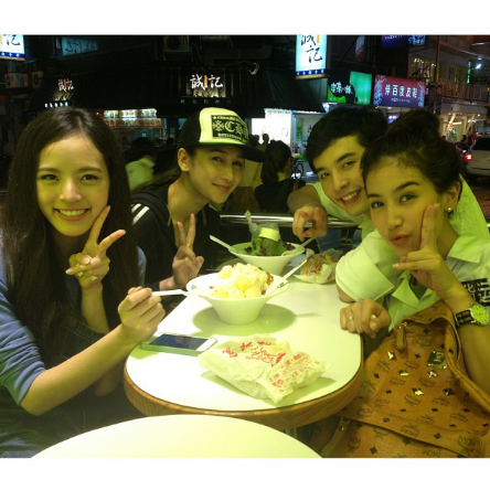 “@Miint_Baryear: เติมของหวานกันหน่อย NichaNychaa nuttanichaufo <a href="/Noeychotika_/">'Noey chotika</a> cr.mint_chalida ”