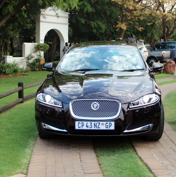 LeanievdM's tweet photo. @DanruFerns Jy was die beste driver! #onsryinstyl #ekskuldjou #dankie http://t.co/ONjJErP26m