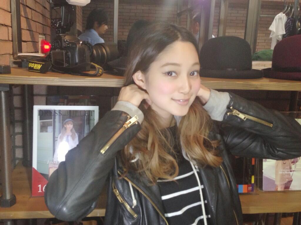 古谷完 コレットプロモーションp A Twitter 青木夏乃 Nattunnnn さんわず ttをリクエストしてみました O Glamb Laymee ドレスバレッド展示会なう Http T Co Dskjjlhosw 古谷完 コレットプロモーションp A Twitter 青木夏乃 Nattunnnn さんわず ttをリクエストしてみました O Glamb Laymee ドレスバレッド展示会なう Http T Co Dskjjlhosw