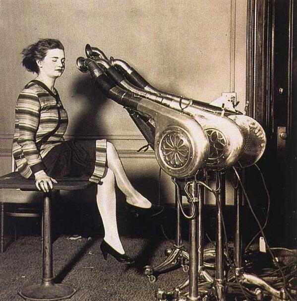 HistoricPix's tweet photo. Hairdryer, 1920s. http://t.co/8SFivuzVQa