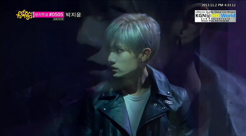 BYDNk2qCUAAoL61.png:large