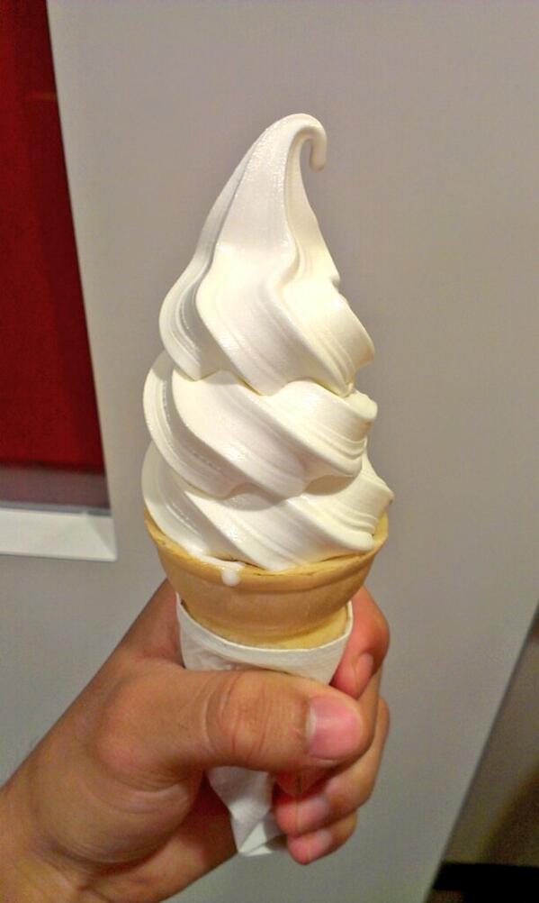 itsejaytag's tweet image. It's so perfect. #ewabeachposted #mcdees #afterpractice