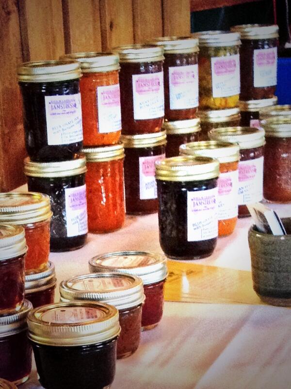 Thank you <a href="/MansfieldSki/">Mansfield Ski Club</a> for supporting local vendors &amp; helping kick off the Christmas season !