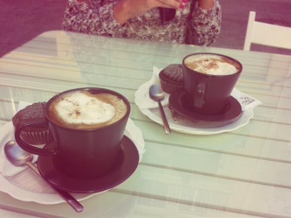 lauraem13's tweet photo. Amigas qe pase lo que pase, siempre estan ahi @arantxa128 http://t.co/V2HfoYQ9PE