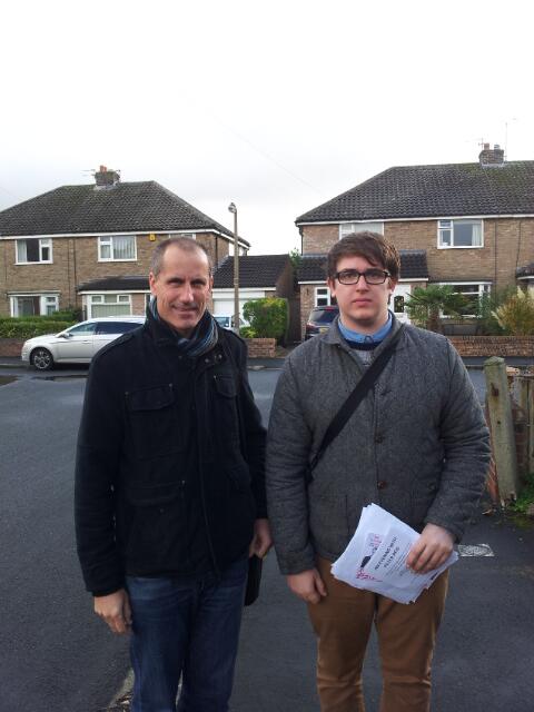 Bill_Esterson's tweet photo. Dodging the showers discussing energy prices with @TMDonnelly and constituents in Formby #freezethatbill http://t.co/4p9QxUk1Ip