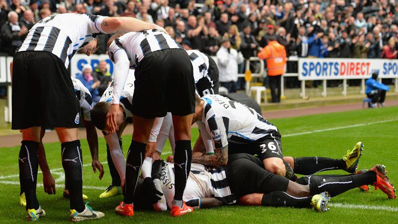 Newcastle United's Vurnon Anita celebrates after the final  whistle..Barclays Premier League match between Newcastle United v Tottenham  Hotspur at the Sports Direct Arena, Newcastle upon Tyne on the 18th August  2012. Pic