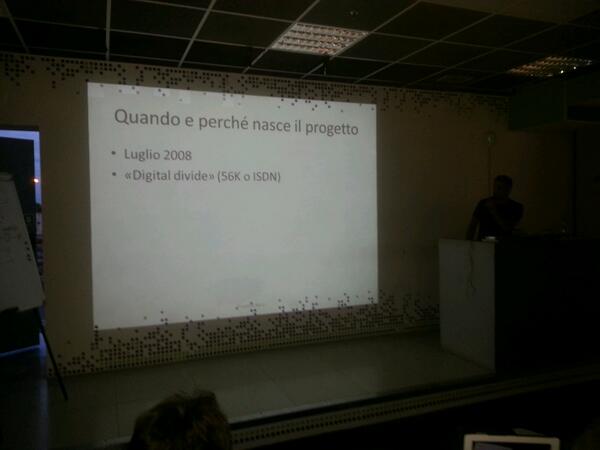 nemesifier's tweet photo. È il turno di @ProgettoNeco al #NinuxDay @ninuxorg http://t.co/SMFjsIrjQS