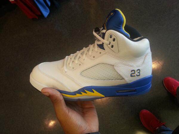 TheMadJotter's tweet image. #weekendfinds Laney @jumpman23 #jordan 5s ...