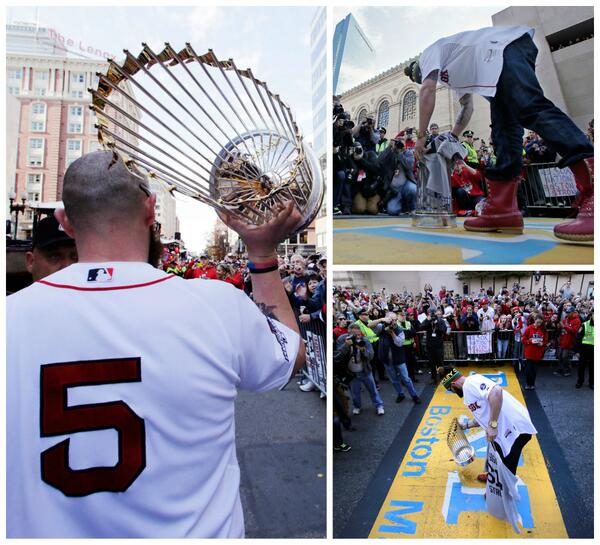 RedSox's tweet photo. Jonny Gomes brings @wstrophy to the finish line. #BostonStrong #ForYouBoston http://t.co/keU1XSQa2P