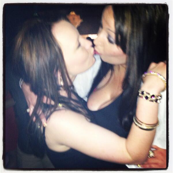 Bamber132's tweet photo. Forever and always my best friend for life :) http://t.co/OR1jtHGaxf