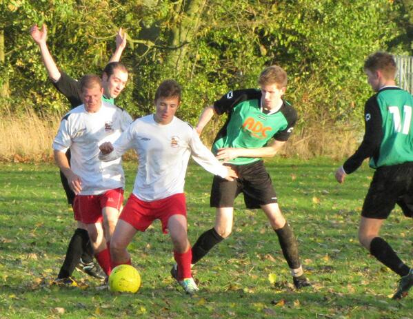 YLPSport's tweet photo. @YourLocalPaper pix from @NWNLeague @MarshlandFC v @Castle_Risingfc Res 2/5 http://t.co/44UlbiYpw1