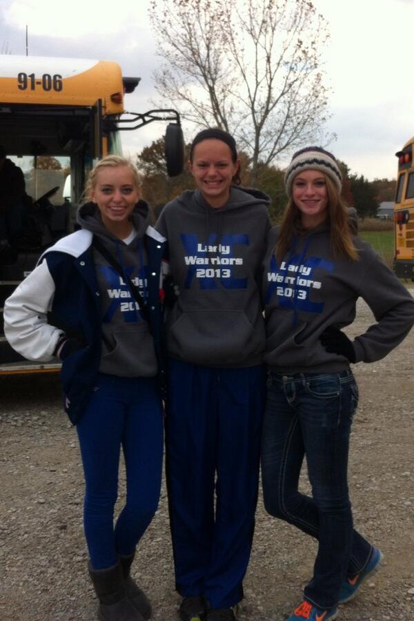 congrats to Dani! she did great today! she's had an amazing season and career as a high school runner! :)