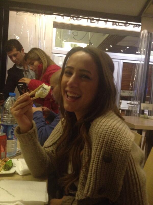 AliDahmash's tweet photo. @HadeeelN with her first sushi #Sushilize @lettuceandfish #tweetup #Jordan http://t.co/ZICvQuXkrx