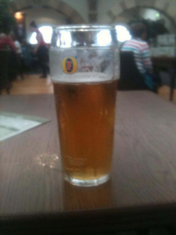 JasonSparks6's tweet photo. That's the hangover gone, time for a beer http://t.co/Pg7Jws49Jx