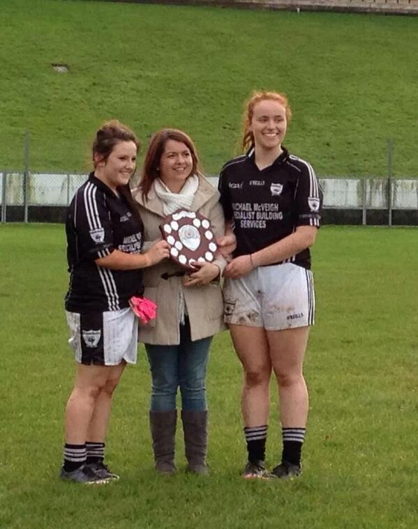 Our u16s captains today for the girls <a href="/BronaMacOscar/">Brona Mac Oscar</a> and <a href="/naomiD0nnelly/">Naomi Donnelly💌</a>. Well done to all involved! #rahillys