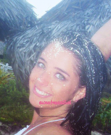 sweetnessSol's tweet photo. Esa sonrisa que ilumina absolutamente todo @solangerivas ♡ Adjslaks http://t.co/Sq1T5vBgMh