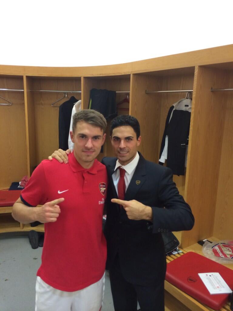 Mikel Arteta posts dressing room picture with Aaron Ramsey to celebrate Arsenal's 2-0 win over Liverpool