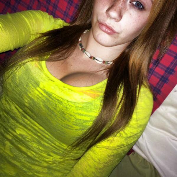 HollyAdams_3's tweet photo. any of you black guys want me? :) #bbcslut #blackdick #snowbunny #teamwhitegirls #bigboobs #teamblackboys #boobs http://t.co/BYsapVl6wg